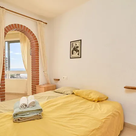 Sea Views Centro Internacional A99 Apartment *